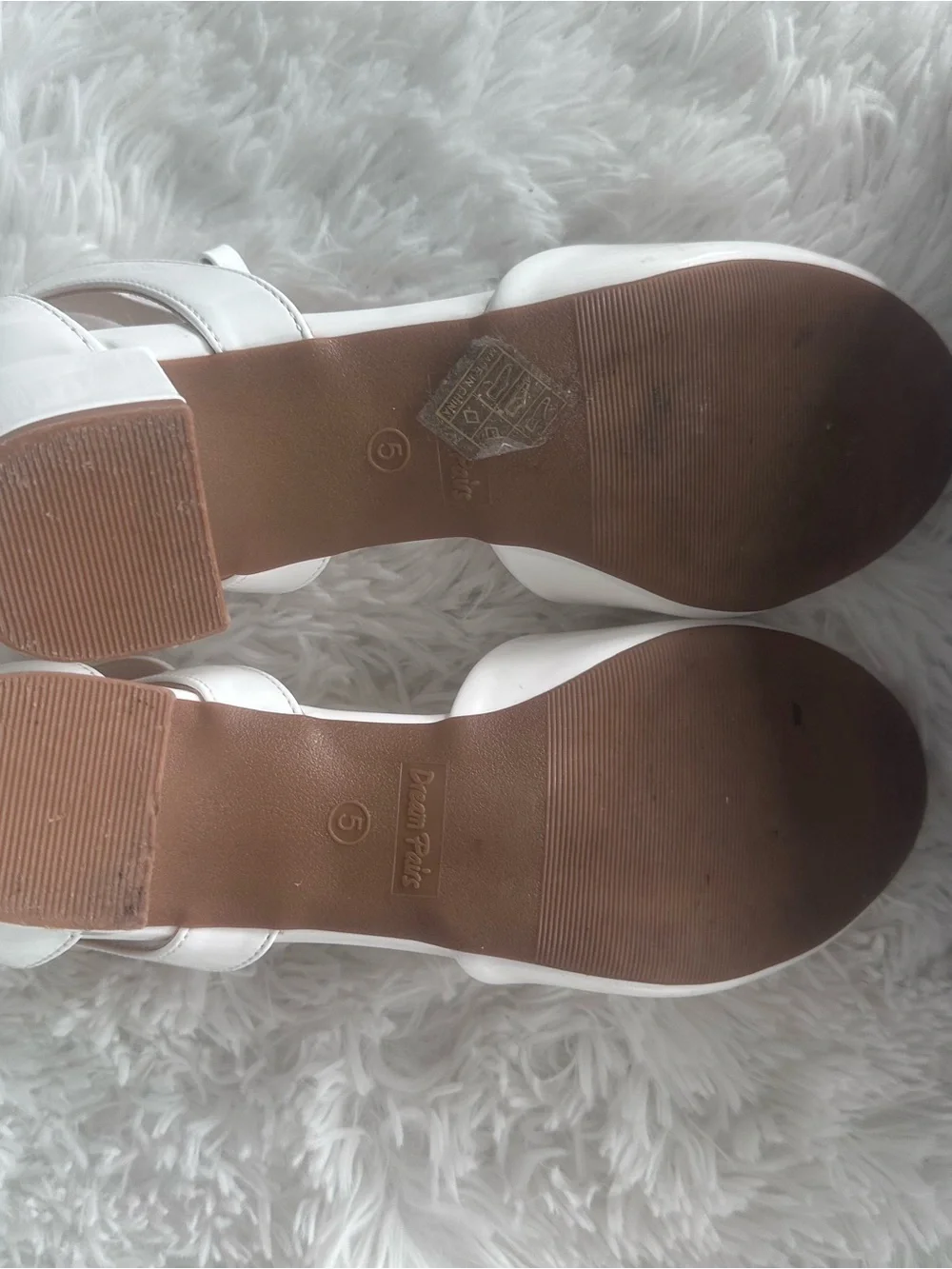 Dream Pairs used little